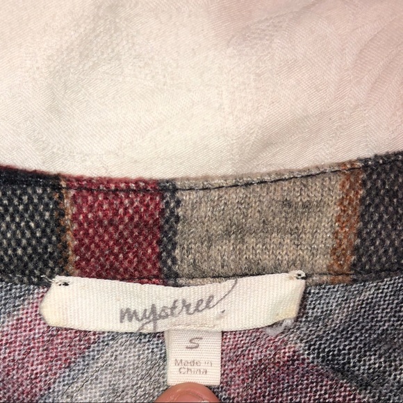 Plaid blouse - Picture 3 of 3